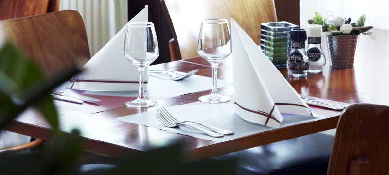 Campanile Hotel & Restaurant レーワールデン エクステリア 写真