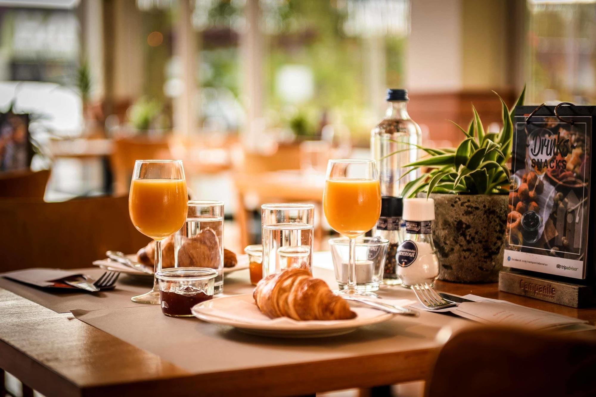 Campanile Hotel & Restaurant レーワールデン エクステリア 写真